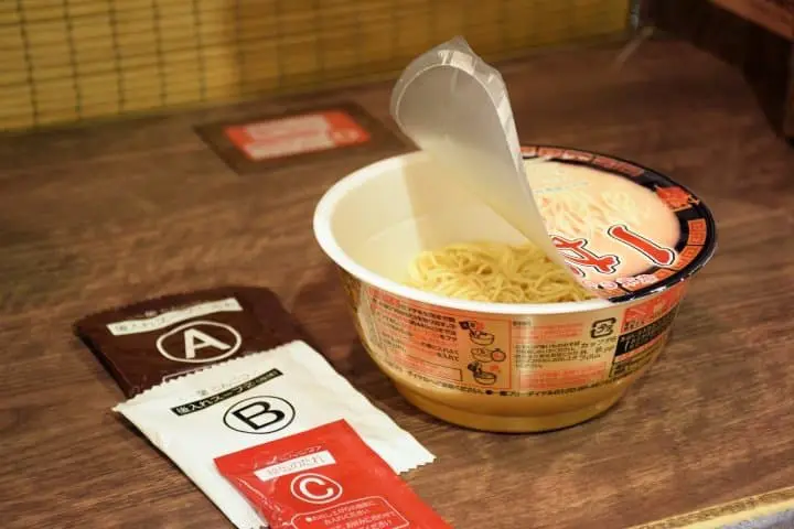 ICHIRAN บะหมี่ถ้วยจากอิจิรัน ราเม็งข้อสอบเจ้าดัง