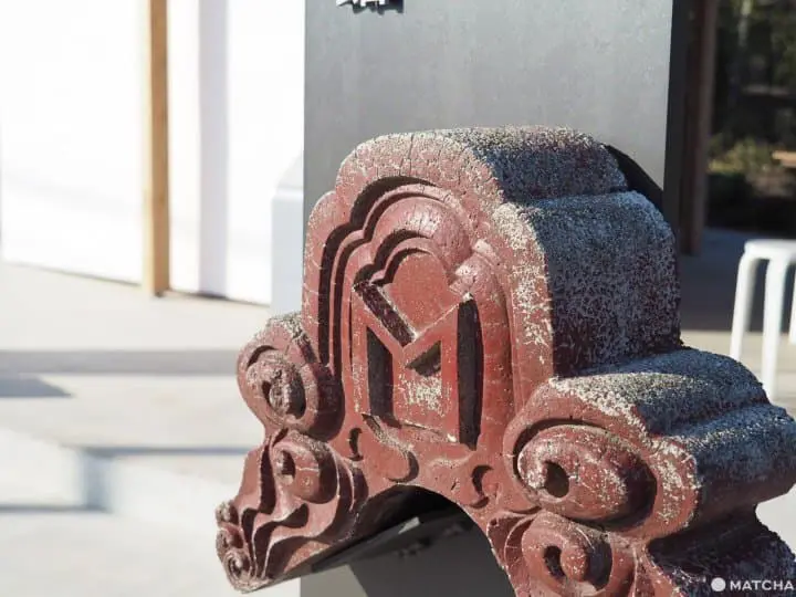 蒙特內哥羅會館 外觀紀念碑