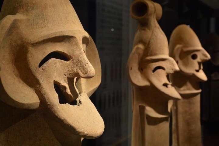 旧石器時代から近代まで。「絹の道」周辺の歴史と文化に触れよう