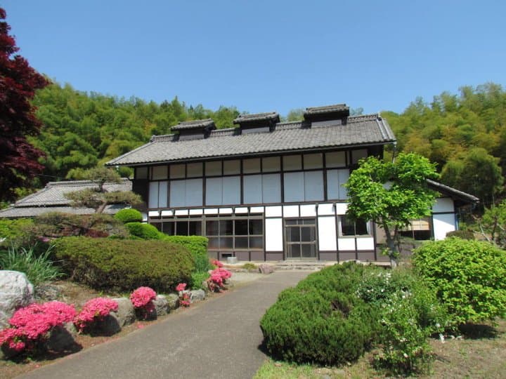 世界遺産「富岡製糸場」ってどんなところ?絹産業の史跡を巡る、歴史ロマン旅へ出発!