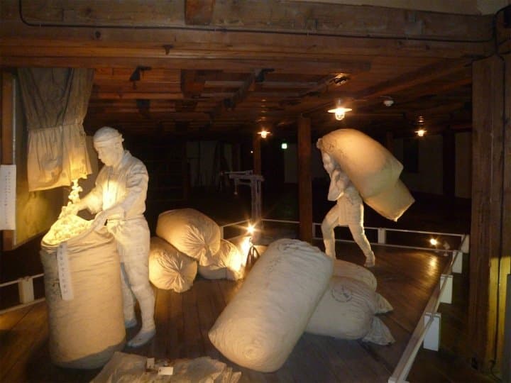 世界遺産「富岡製糸場」ってどんなところ?絹産業の史跡を巡る、歴史ロマン旅へ出発!