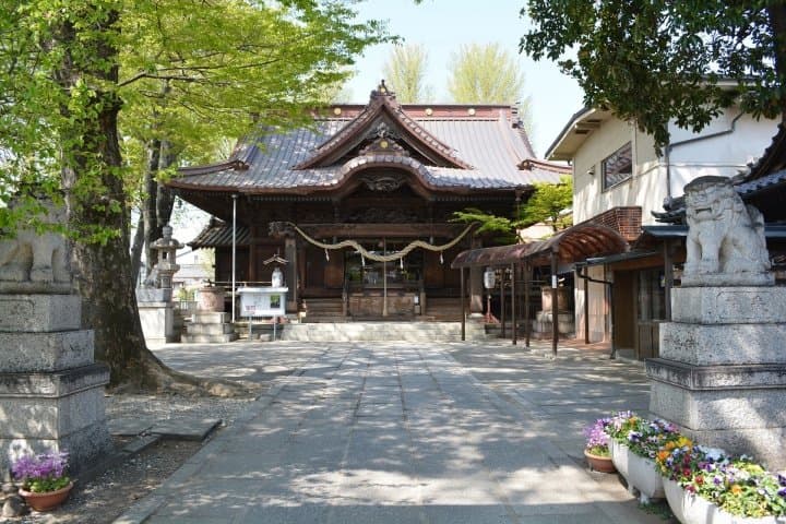 「絹の道」をドライブ。神社仏閣と絹産業遺産をまわろう
