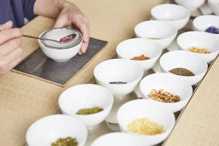 ลิ้มรสหลายรูปแบบความอร่อยของชาญี่ปุ่นที่ไม่ใช่แค่มัทฉะที่คาเฟ่ KANEJU-FARM Omotesando