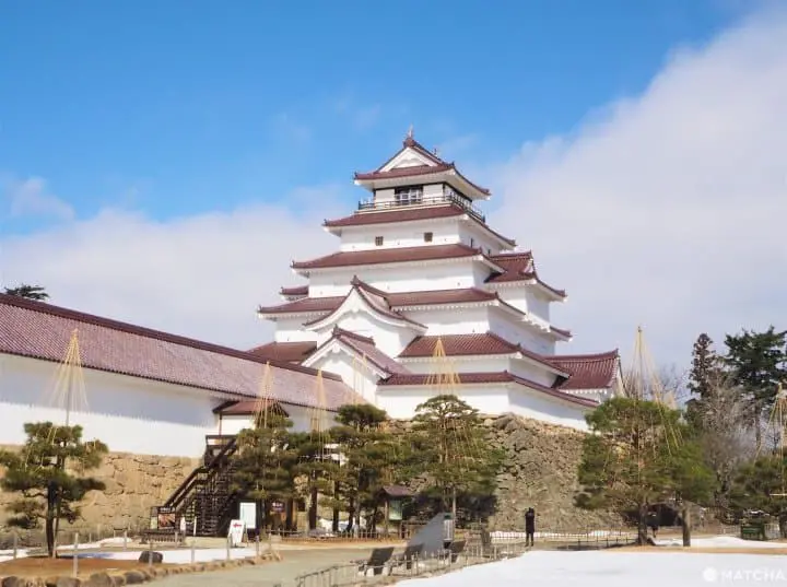 Two Days in Aizuwakamatsu: Quirky Temples, Magnificent Castles, and Dazzling Onsen!