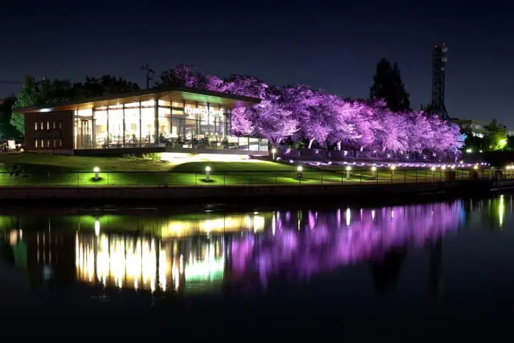 富山スターバックス