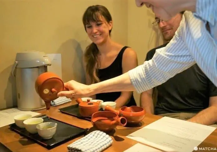 お茶を専門店で購入するメリットは？日本茶インストラクターがいる「おくむら園」に訪問