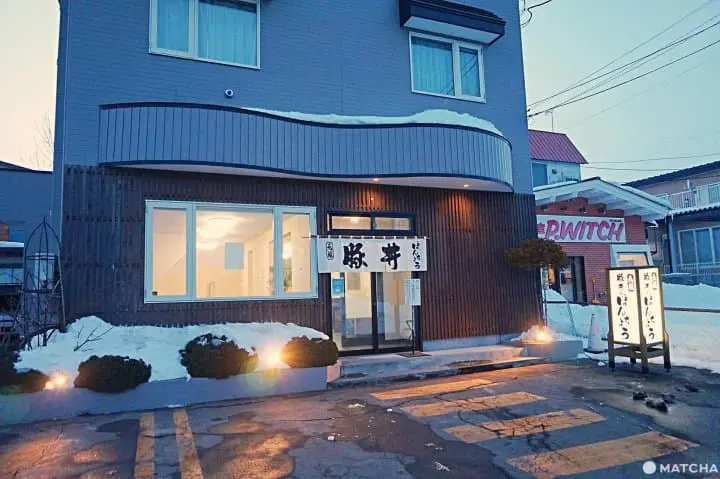 รีวิว 5 ร้านบุตะด้ง ข้าวหน้าหมูย่างของดีโอบิฮิโระ ในฮอกไกโด!