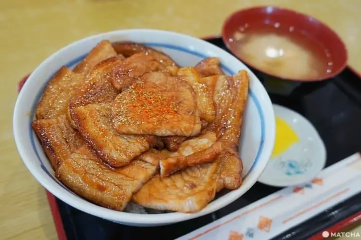 รีวิว 5 ร้านบุตะด้ง ข้าวหน้าหมูย่างของดีโอบิฮิโระ ในฮอกไกโด!