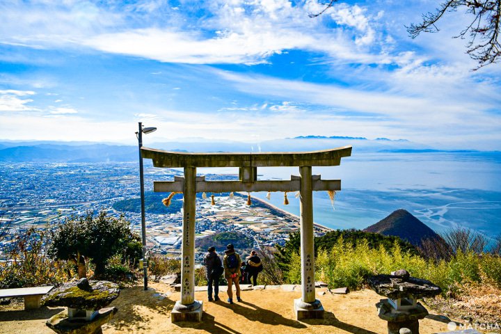 香川県の 天空の鳥居 高屋神社 魅力やアクセス 周辺スポットを紹介 Matcha 訪日外国人観光客向けwebマガジン