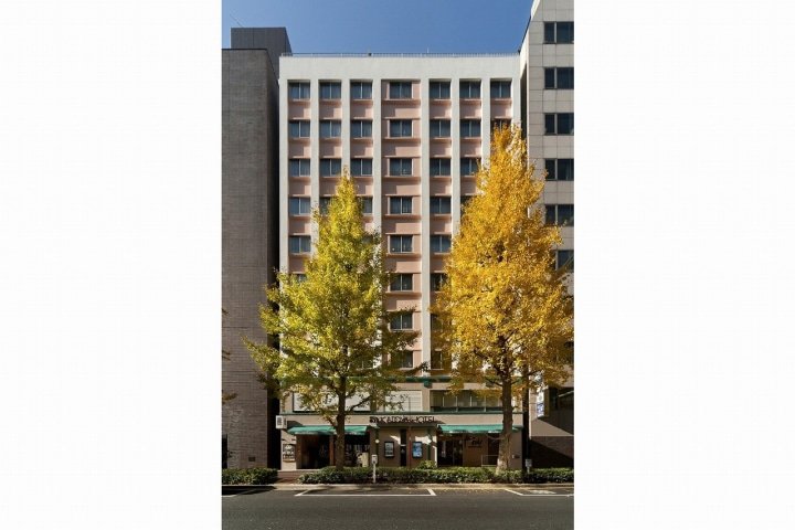 新宿駅から徒歩3分!快眠計画が特徴の「かどやホテル」