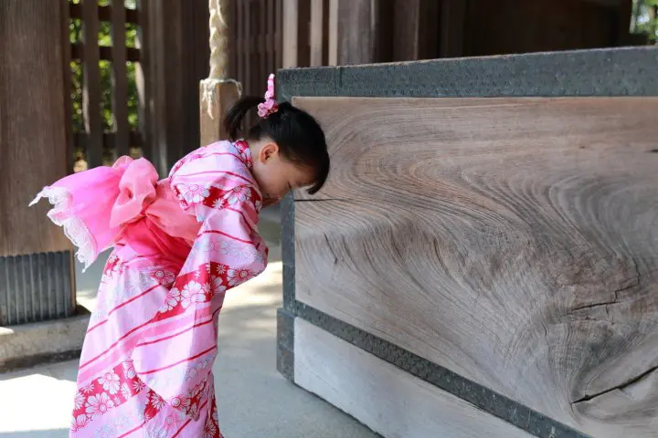 <ruby>神社<rt>じんじゃ</rt></ruby>の　<ruby>正<rt>ただ</rt></ruby>しい　<ruby>参拝方法<rt>さんぱいほうほう</rt></ruby>を　<ruby>知<rt>し</rt></ruby>っていますか