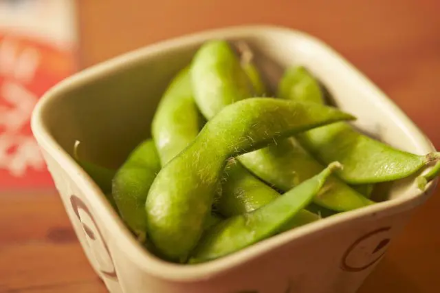 <ruby>日本<rt>にほん</rt></ruby>の　<ruby>飲食店<rt>いんしょくてん</rt></ruby>の　<ruby>変<rt>へん</rt></ruby>な<ruby>　サービス<rt>service</rt></ruby>と　<ruby>ルール<rt>rule</rt></ruby>を　<ruby>知<rt>し</rt></ruby>ろう！