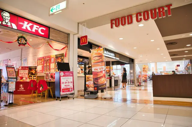 <ruby>日本<rt>にほん</rt></ruby>の　<ruby>飲食店<rt>いんしょくてん</rt></ruby>の　<ruby>変<rt>へん</rt></ruby>な<ruby>　サービス<rt>service</rt></ruby>と　<ruby>ルール<rt>rule</rt></ruby>を　<ruby>知<rt>し</rt></ruby>ろう！