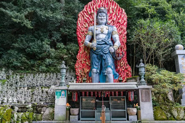 真正「朝聖」景點，福岡「南藏院」臥佛參拜之旅