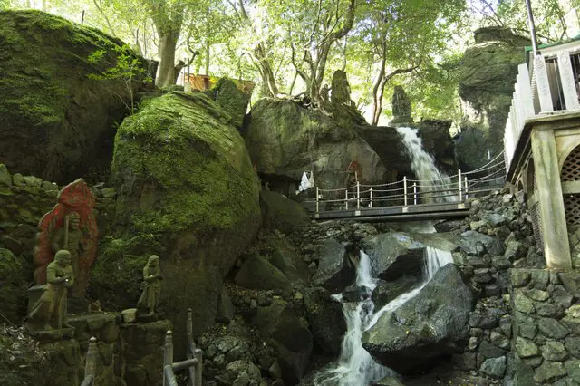 真正「朝聖」景點，福岡「南藏院」臥佛參拜之旅