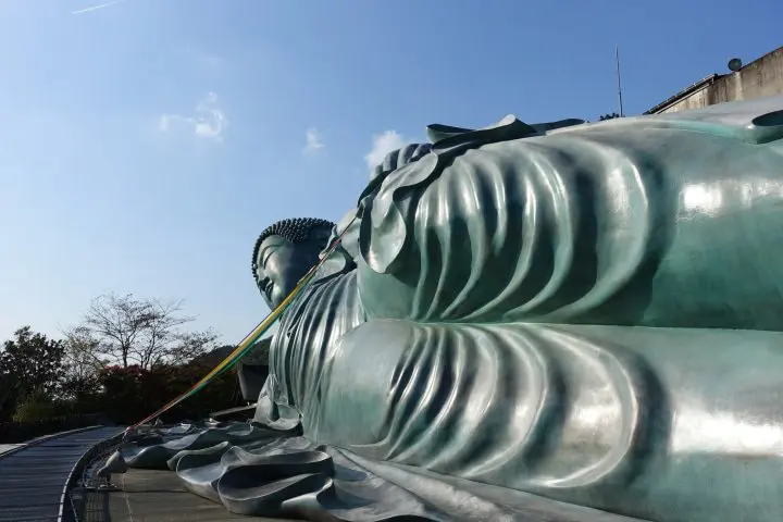 真正「朝聖」景點，福岡「南藏院」臥佛參拜之旅