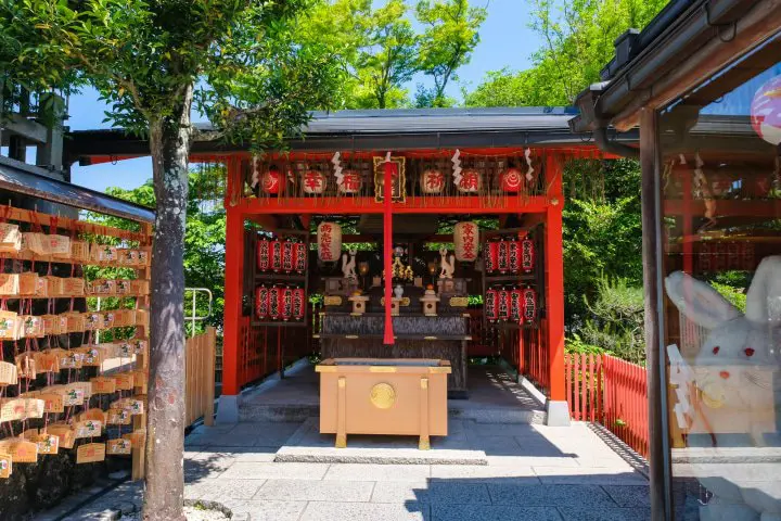 清水寺の中にある穴場の神社、京都「地主神社」で叶う7つの願い