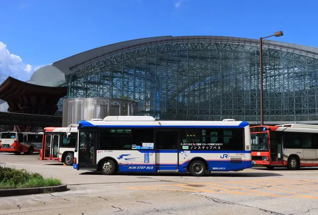 Akses Dari Stasiun Kanazawa ke Area Pemandian Wakura Onsen