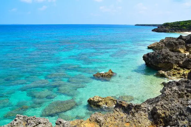 Trips to Okinawa from Tokyo: Travel Time and Price Comparison