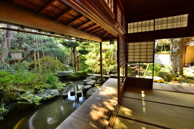 武家屋敷や兼六園など。日本の魅力が詰まった金沢の観光名所8選