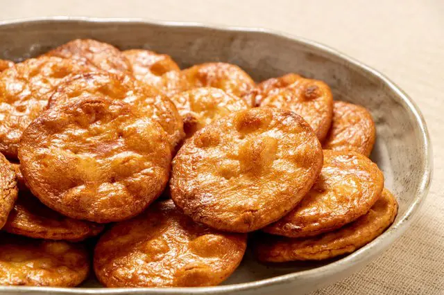 日本のことば事典「せんべい」