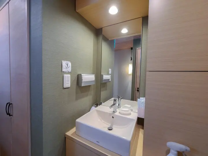 Made for the Minimalist: Komatsu Ryokan