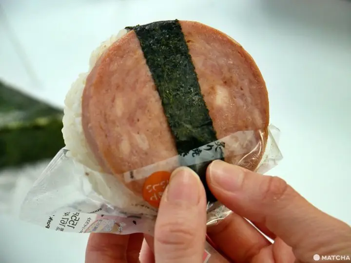 コンビニおにぎりの開け方1・2・3!