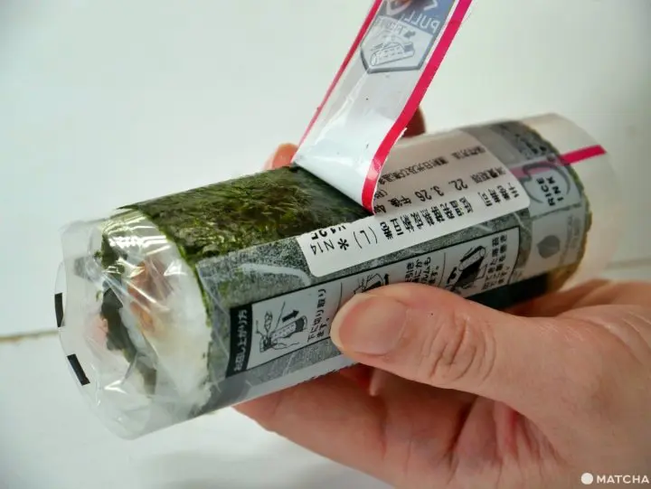 コンビニおにぎりの開け方1・2・3!