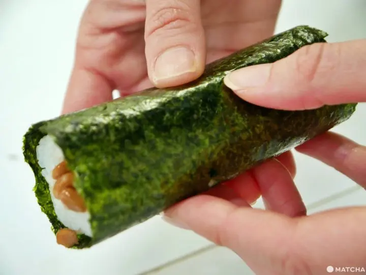 コンビニおにぎりの開け方1・2・3!