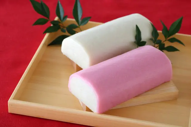 お<ruby>正月<rt>しょうがつ</rt></ruby>の おせち<ruby>料理<rt>りょうり</rt></ruby>は どんな <ruby>食<rt>た</rt></ruby>べ<ruby>物<rt>もの</rt></ruby>ですか