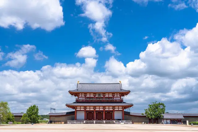 奈良県観光保存版ガイド。アクセス方法、観光名所10選、買い物・おみやげ情報などまとめ