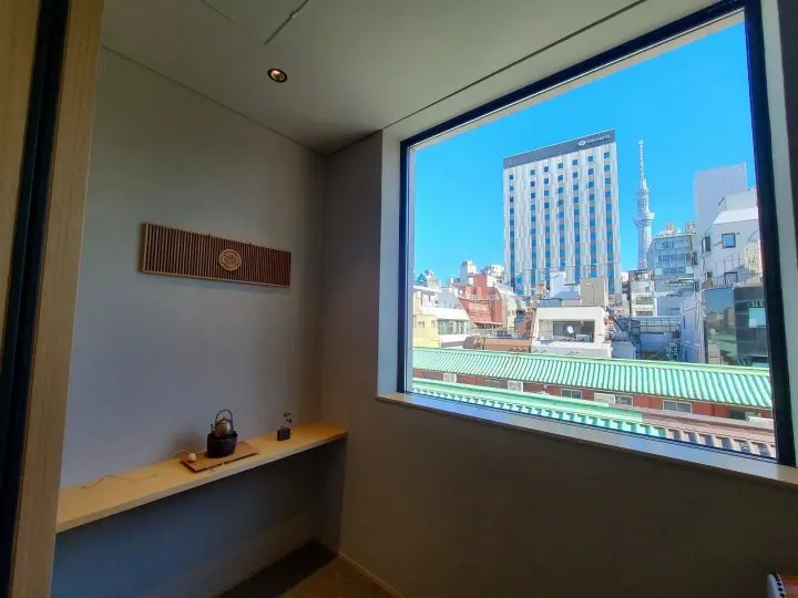 The Ryokan by the Gate: Kaminarimon Ryokan in Asakusa