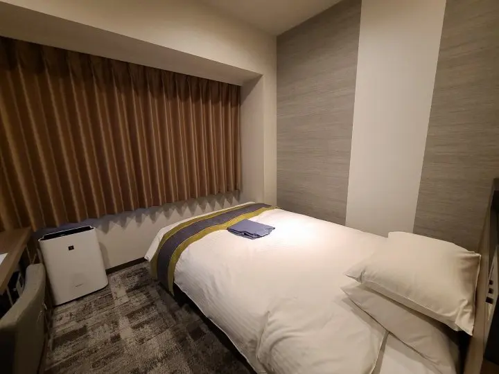 Cocoon Papers and the Bell Clock Tower: Hotel Kazusaya in Nihonbashi