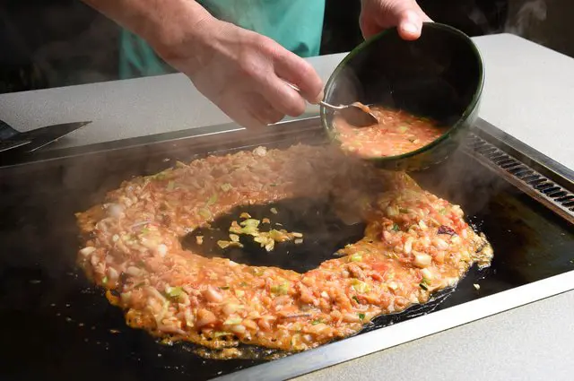 日本のことば事典　「もんじゃ焼き」