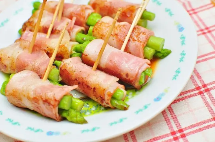 Cómo disfrutar el yakitori: Una guía de los tipos de yakitori y restaurantes