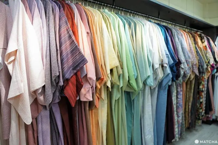 Asakusa Taisho Romankan: Chic Kimono Styling and Colorful Desserts