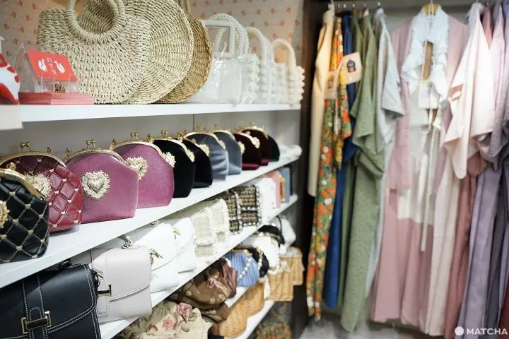 Asakusa Taisho Romankan: Chic Kimono Styling and Colorful Desserts