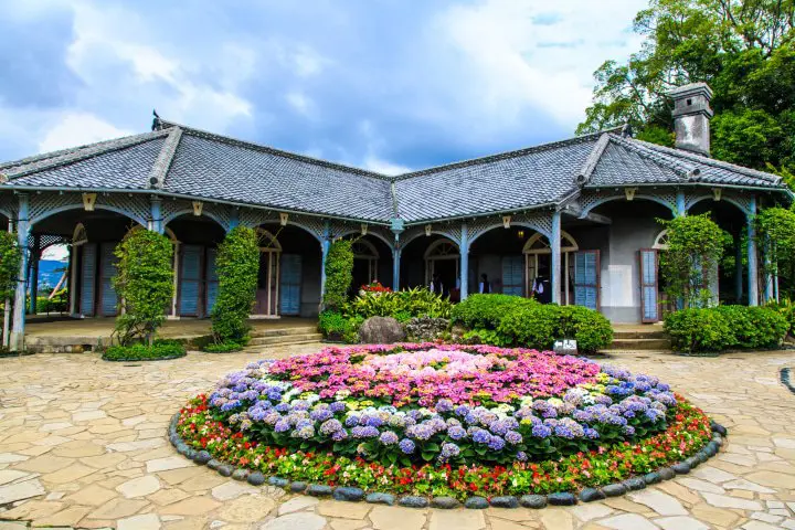 長崎100%ガイド。オススメ観光スポット、エリアガイド、グルメ、移動手段など