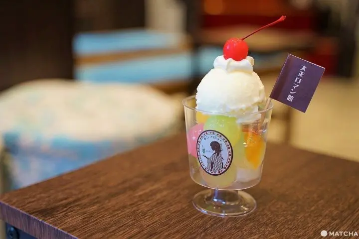 Asakusa Taisho Romankan: Chic Kimono Styling and Colorful Desserts