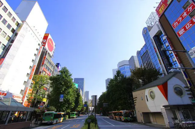 池袋の東口にある交番は、フクロウの顔をしているのをご存知!?