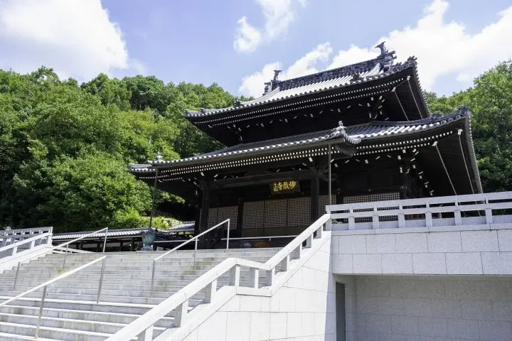 Okayama and Kurashiki Travel Guide: Sightseeing, Local Food, Festivals