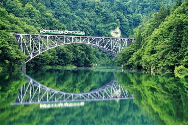 福島世界最浪漫鐵道「只見線」修復完工