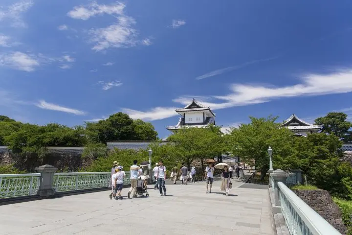 日本のお城の美しさに感動！金沢城で見るべき3つの門