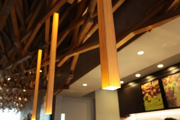 <ruby>特別<rt>とくべつ</rt></ruby>な <ruby>スターバックス<rt>starbucks</rt></ruby>の<ruby>店<rt>みせ</rt></ruby> 「スターバックスコーヒー <ruby>太宰府<rt>だざいふ</rt></ruby> <ruby>天満宮<rt>てんまんぐう</rt></ruby> <ruby>表参道店<rt>おもてさんどうてん</rt></ruby>」