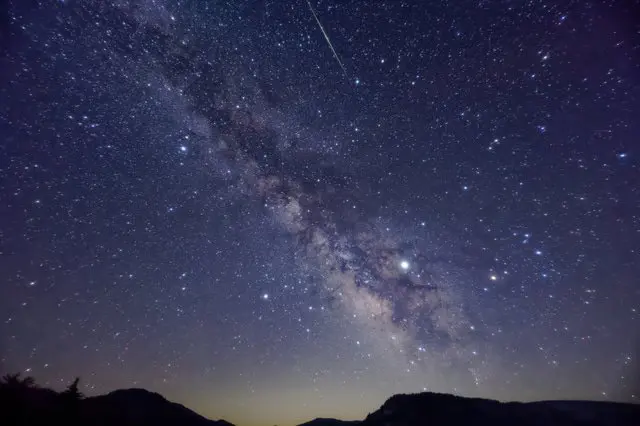 <ruby>一年<rt>いちねん</rt></ruby>に <ruby>一回<rt>いっかい</rt></ruby> <ruby>星<rt>ほし</rt></ruby>に <ruby>願<rt>ねが</rt></ruby>います。<ruby>関東<rt>かんとう</rt></ruby>の 「<ruby>七夕<rt>たなばた</rt></ruby>まつり」 5つ