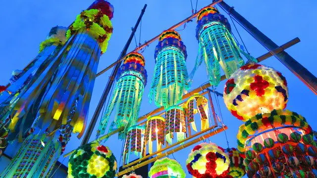 <ruby>一年<rt>いちねん</rt></ruby>に <ruby>一回<rt>いっかい</rt></ruby> <ruby>星<rt>ほし</rt></ruby>に <ruby>願<rt>ねが</rt></ruby>います。<ruby>関東<rt>かんとう</rt></ruby>の 「<ruby>七夕<rt>たなばた</rt></ruby>まつり」 5つ