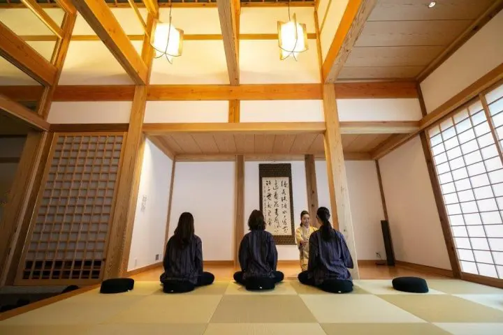 Enjoy Tokyo And Zen Meditation 