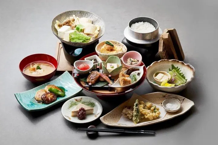 Enjoy Tokyo And Zen Meditation 