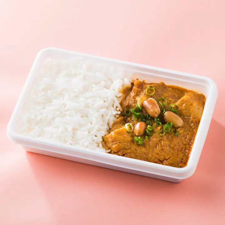 東京羽田機場 飛機餐自動販賣機 泰國咖哩