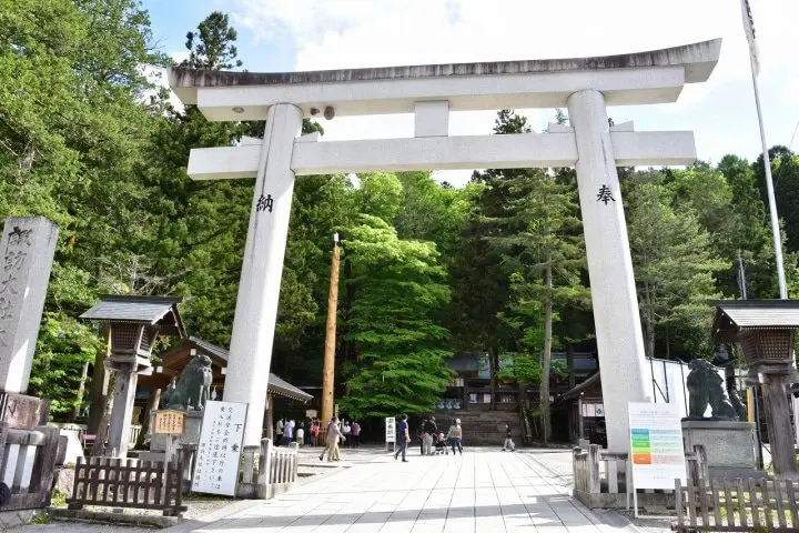 Lake Suwa in Nagano: Seasonal Activities and 5 Great Places to Visit